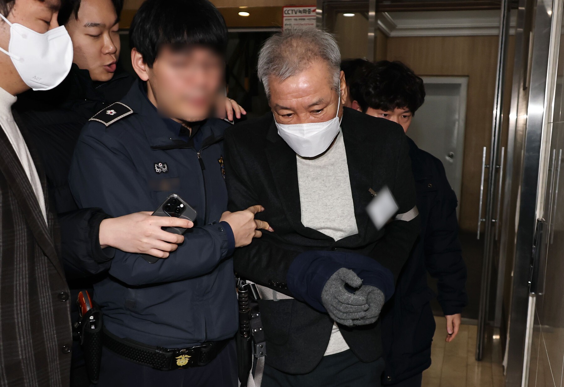 특검, ‘건진법사’ 전성배 항소심서 총 징역 8년 구형… 선고는 5월 21일