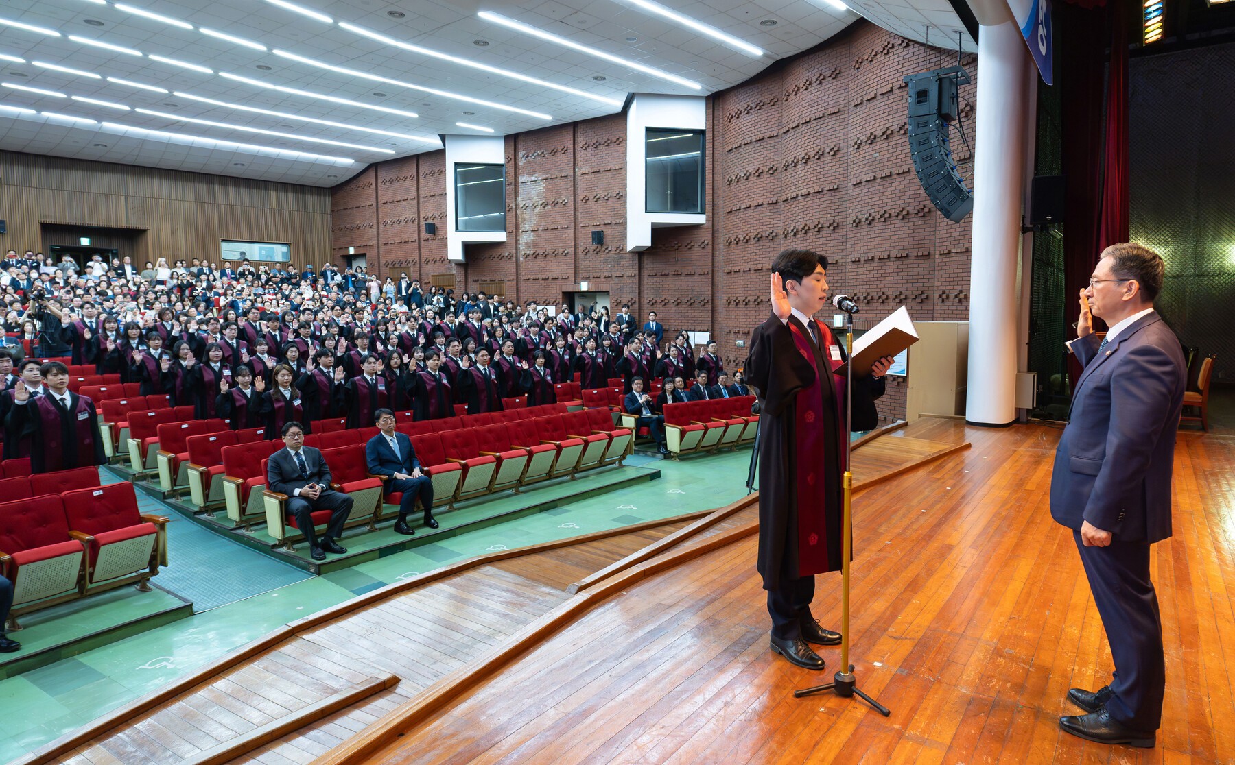 신임검사 134명 임관…구자현 “검찰직무 본질 응시해야”