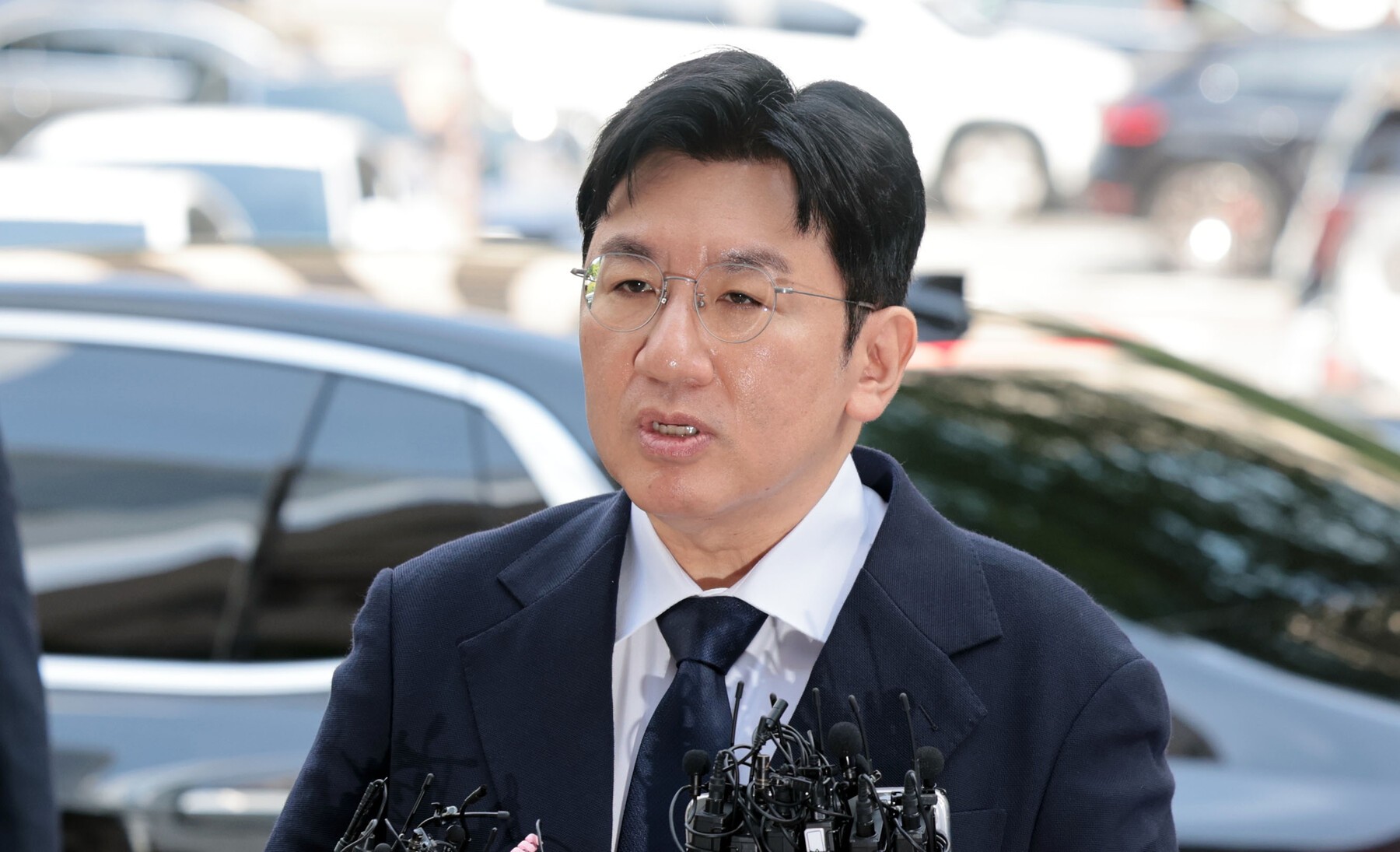 보완수사 vs 독자수사… ‘방시혁 영장’ 검·경 신경전